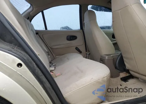 2002 Saturn Sl1 from USA, damaged, VIN 1G8ZH52872Z204559